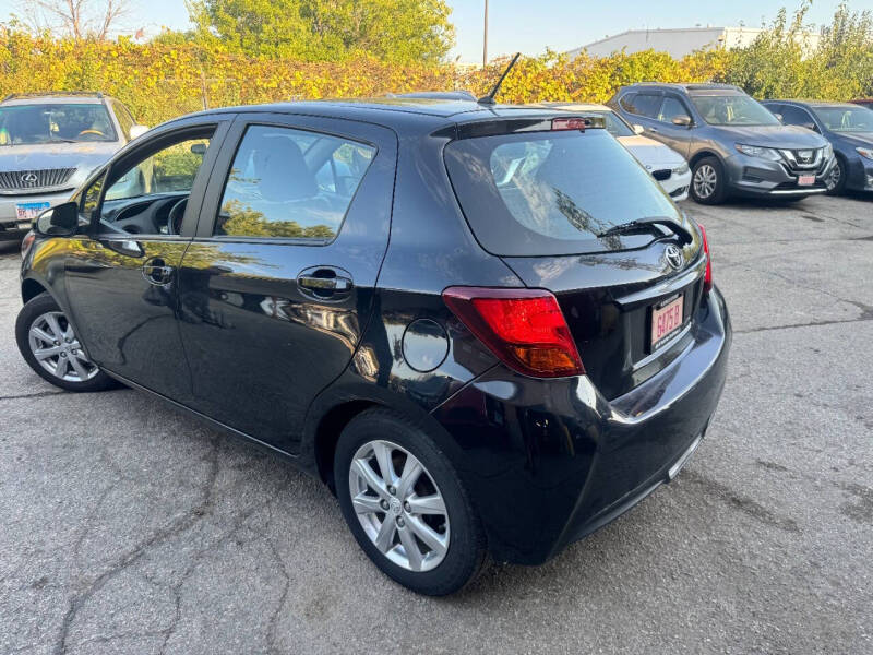 2016 Toyota Yaris 5-Door LE