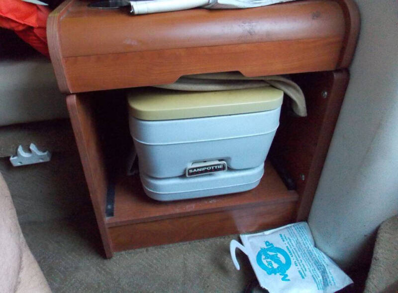 2006 Rinker 232 CAPTIVA