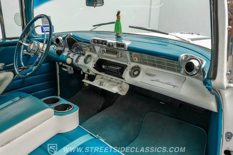 1956 Pontiac Star Chief