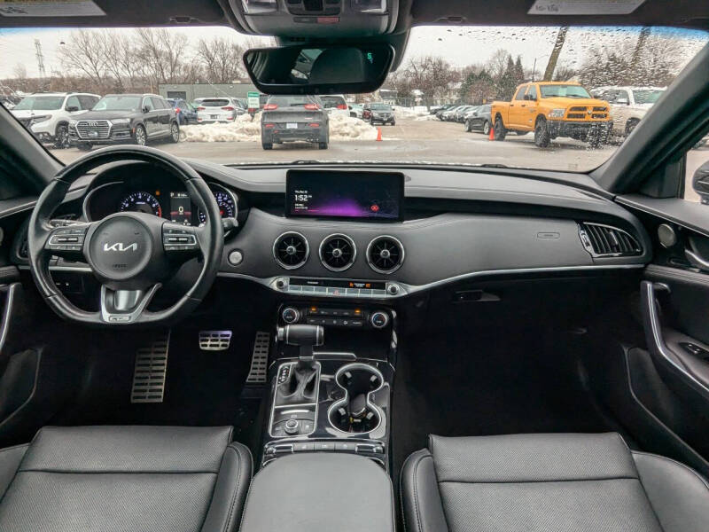 2023 Kia Stinger GT-Line