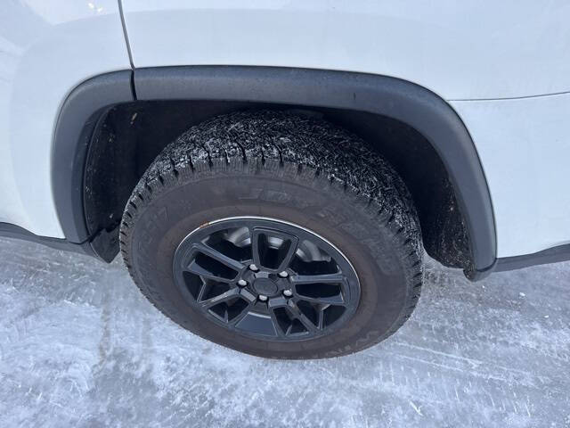 2020 Jeep Grand Cherokee Laredo E