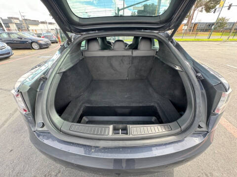 2018 Tesla Model S 75D