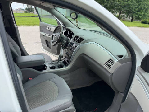 2010 Chevrolet Traverse LS