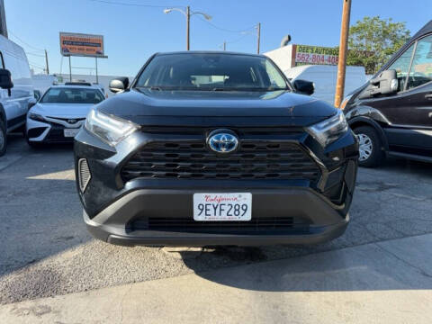 2023 Toyota RAV4 LE