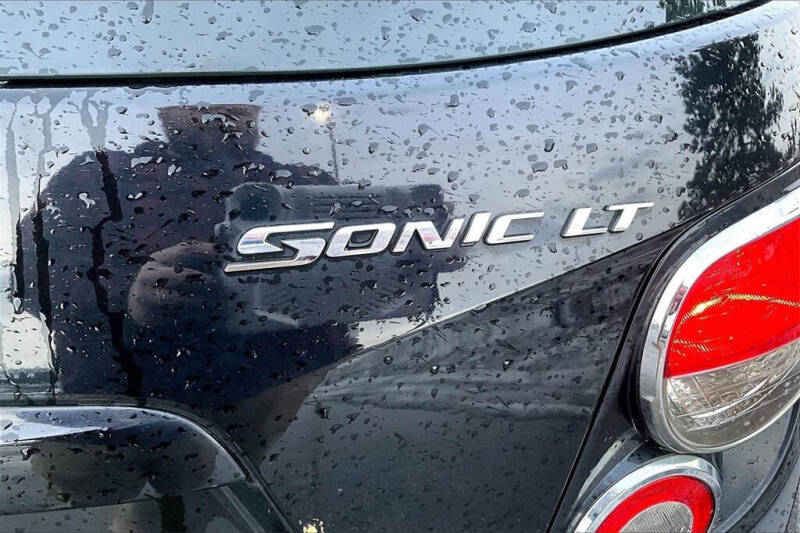 2016 Chevrolet Sonic LT Auto