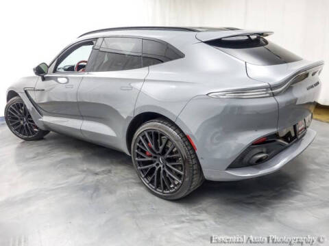 2022 Aston Martin DBX