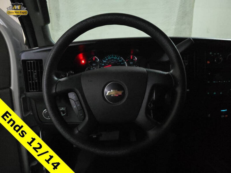 2023 Chevrolet Express 2500