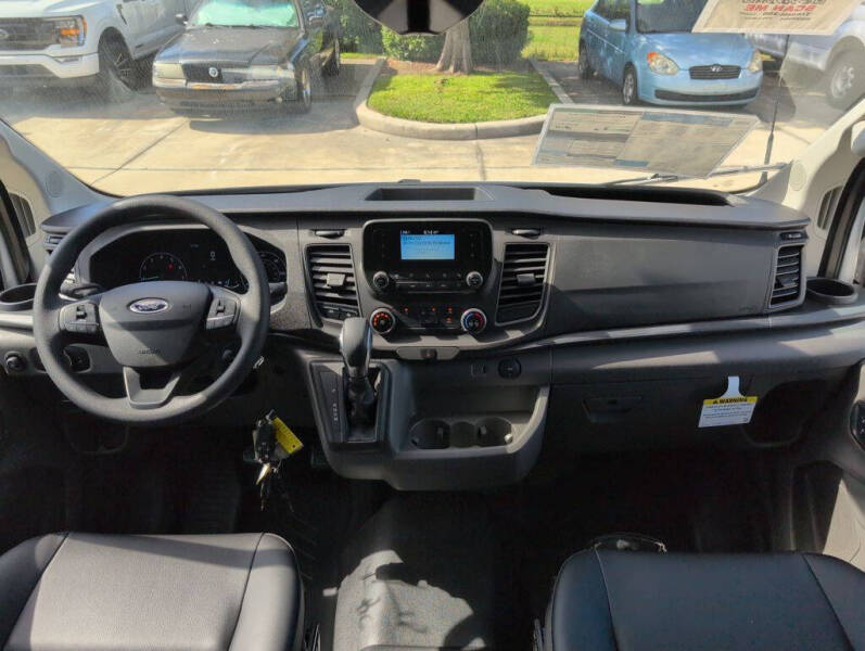 2025 Ford Transit