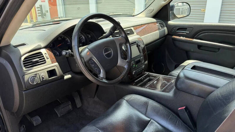 2011 GMC Yukon Denali