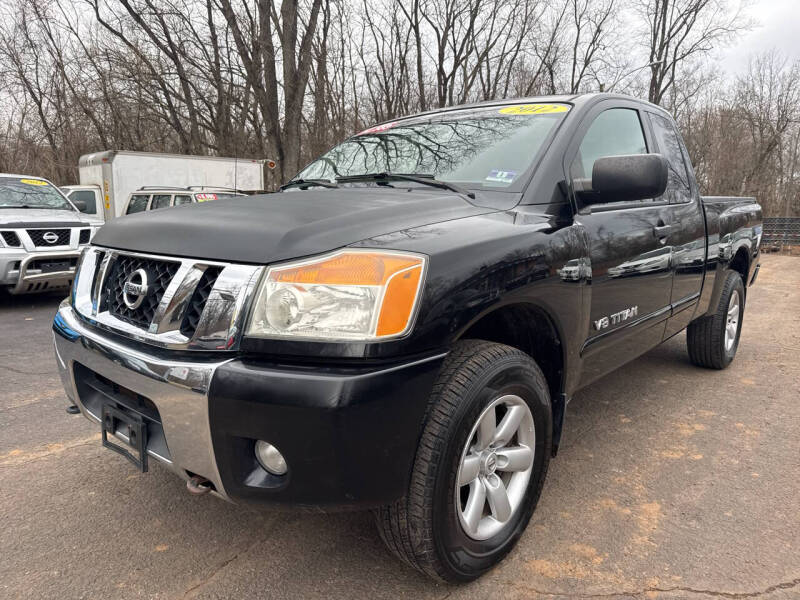 2012 Nissan Titan SV's photo