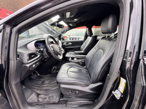 2019 Chrysler Pacifica Touring L Plus