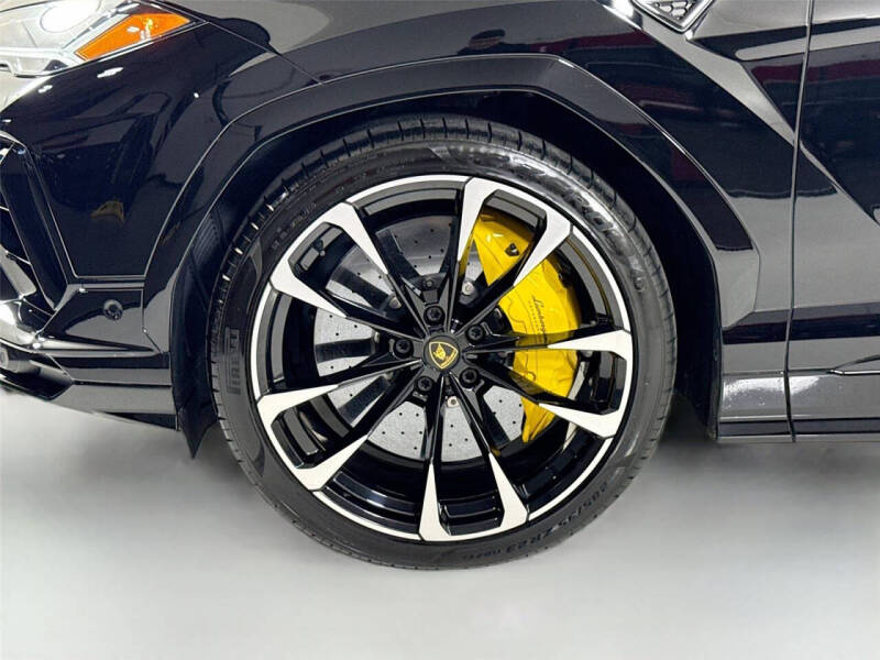 2024 Lamborghini Urus S