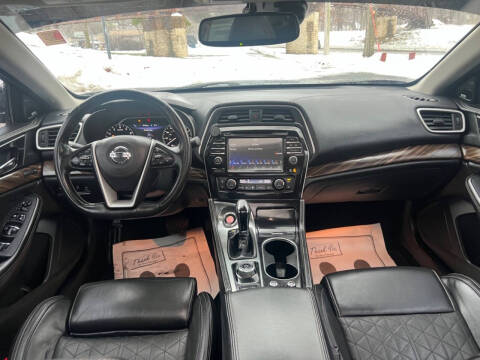 2017 Nissan Maxima Platinum