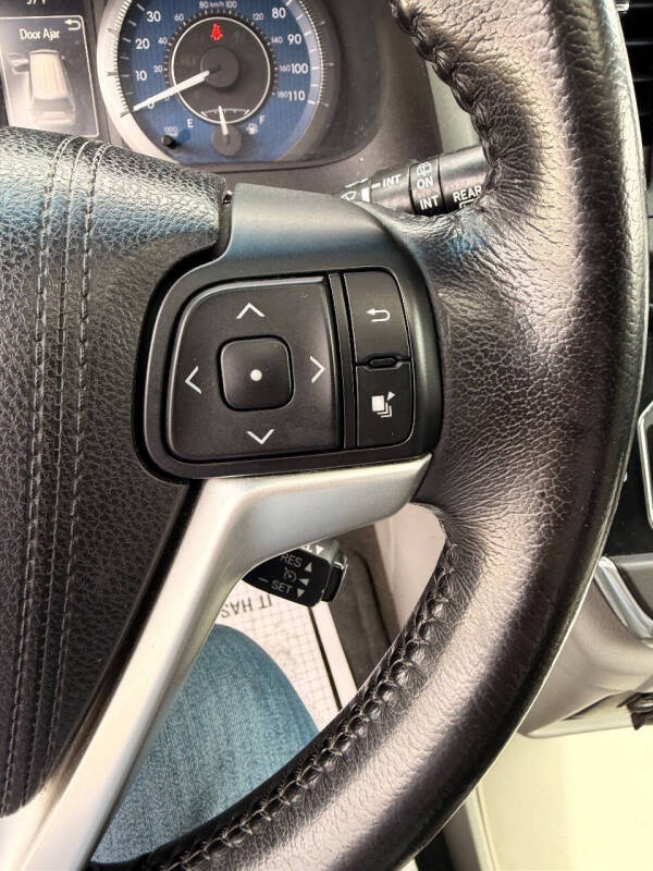2016 Toyota Sienna XLE Premium 8-Passenger