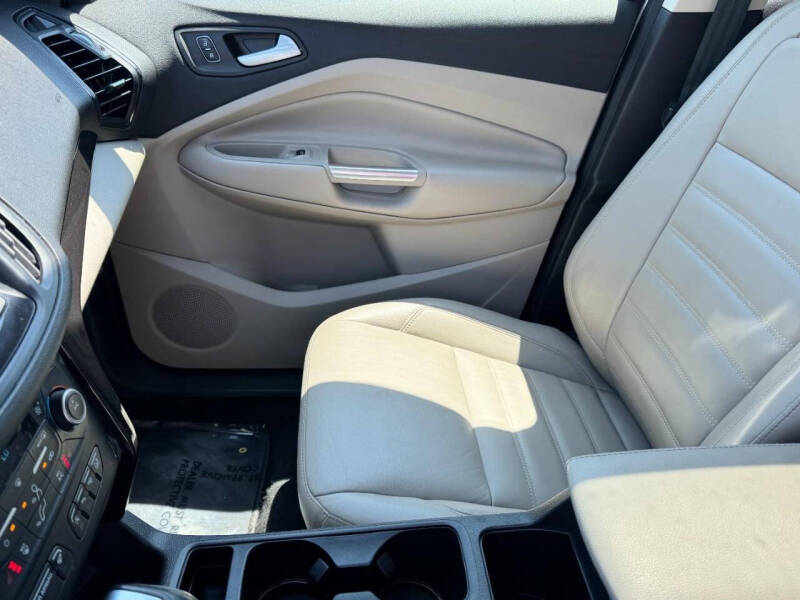 2019 Ford Escape Titanium