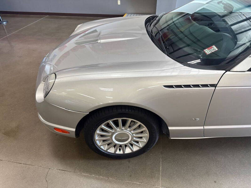 2004 Ford Thunderbird Deluxe