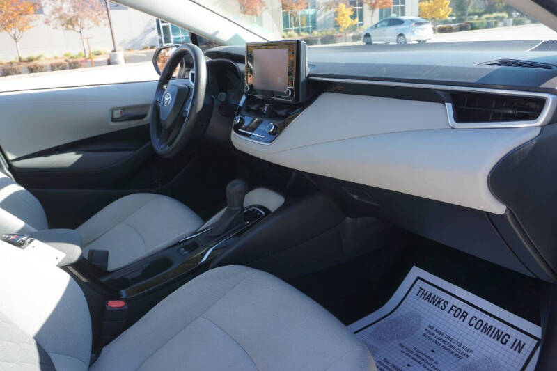 2022 Toyota Corolla Hybrid LE