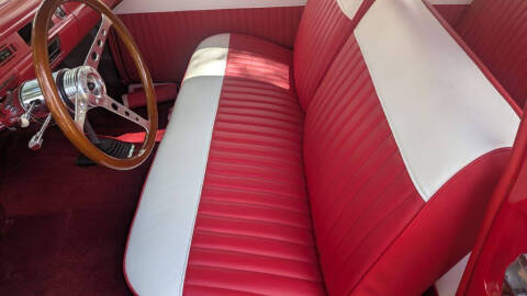 1957 Ford MODEL 300