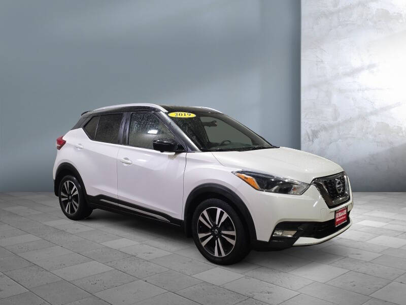 2019 Nissan Kicks SR