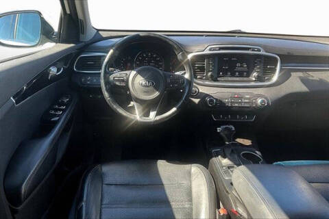 2017 Kia Sorento EX