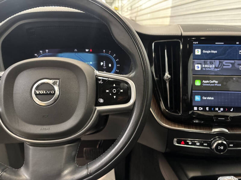 2022 Volvo XC60 B5 Inscription