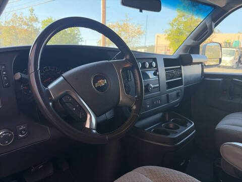 2018 Chevrolet Express 2500