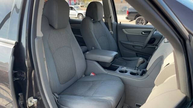 2017 Chevrolet Traverse LS