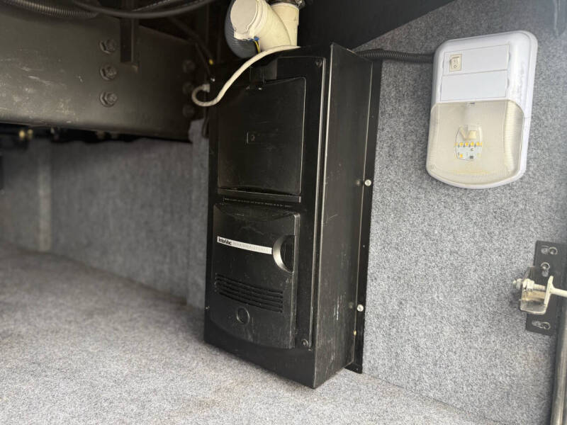 2016 Tiffin Allegro Open Road RED 33AA