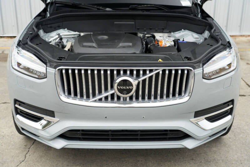 2024 Volvo XC90 Recharge T8 Ultimate Bright Theme 7P