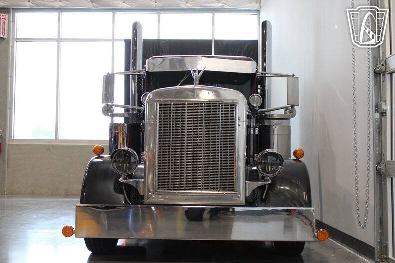 1965 Petebilt Mini Big-Rig