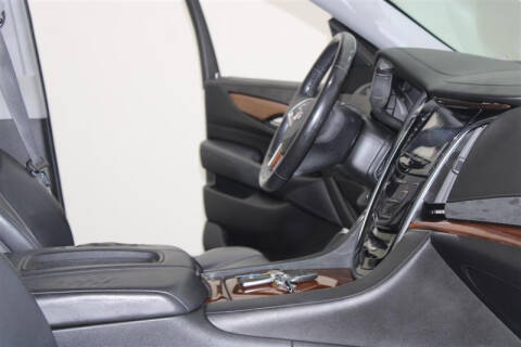 2018 Cadillac Escalade Luxury