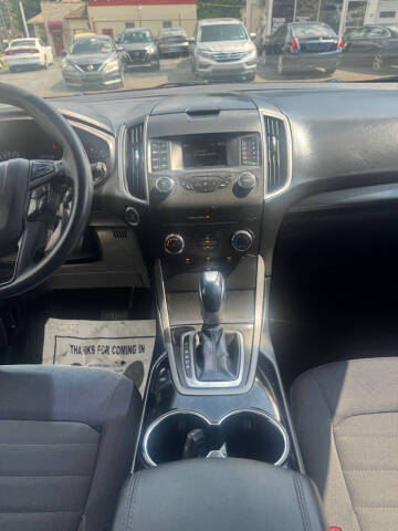 2017 Ford Edge SE