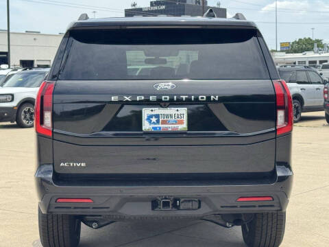 2026 Ford Expedition Active
