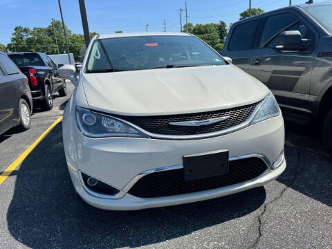 2020 Chrysler Pacifica Touring