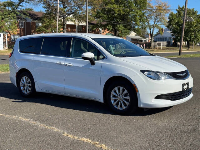 2017 Chrysler Pacifica for sale at Interboro Motors in Burlington, NJ