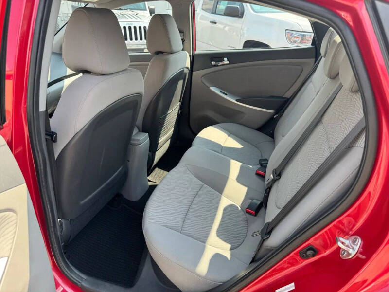 2013 Hyundai Accent GLS