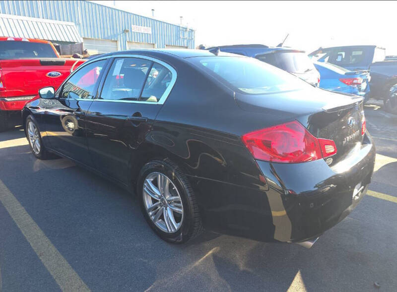 2012 Infiniti G37 Sedan x