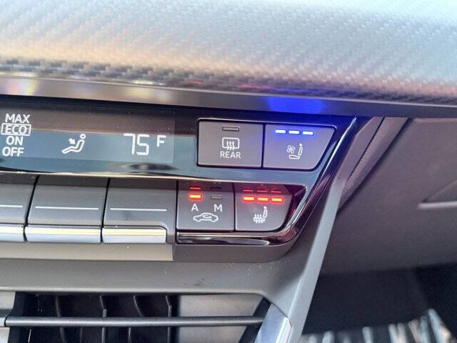 2024 Audi e-tron GT quattro Premium Plus