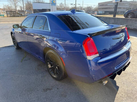 2020 Chrysler 300 Touring