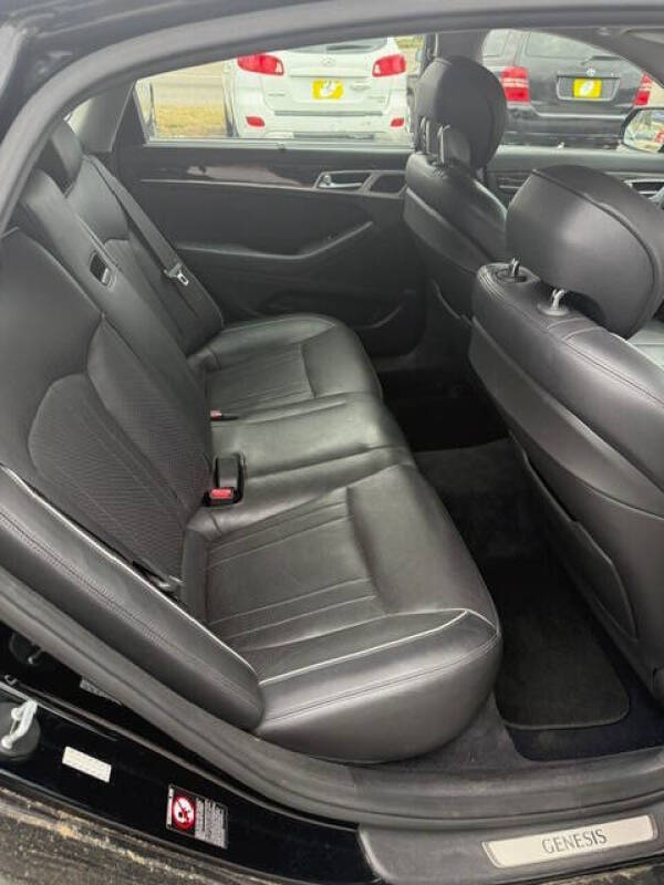 2015 Hyundai Genesis