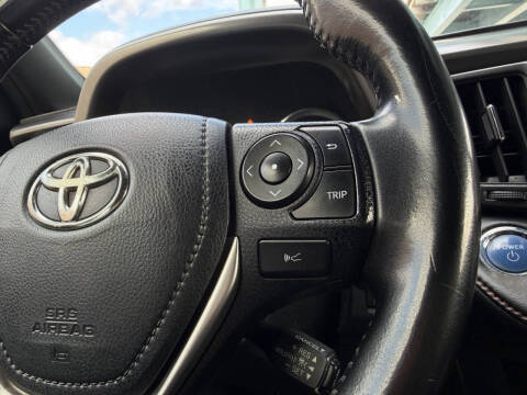 2017 Toyota RAV4 Hybrid SE