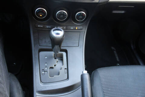 2013 Mazda MAZDA3 i Touring