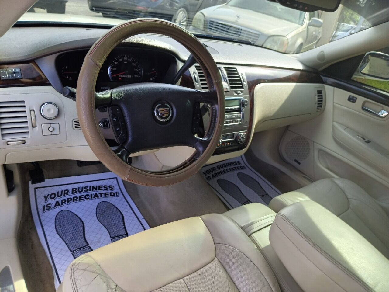 2008 CADILLAC DTS Sedan - $4,950