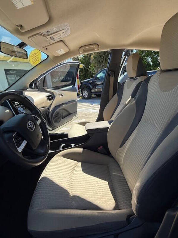 2016 Toyota Prius Four