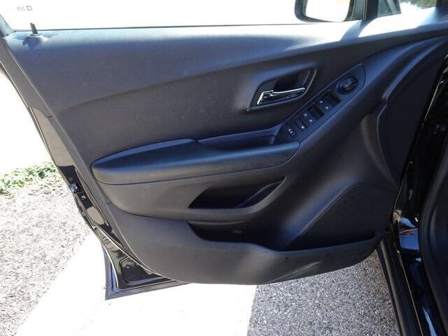 2022 Chevrolet Trax LS