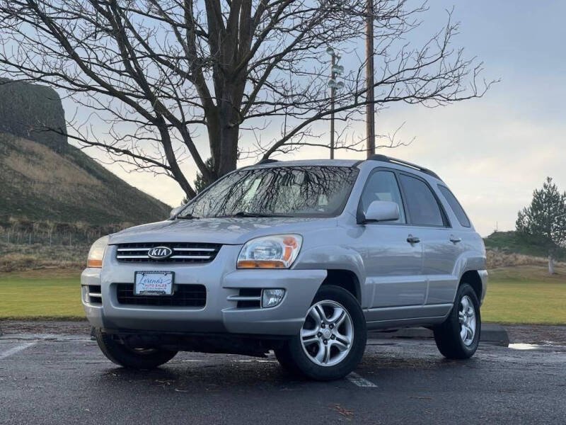 2006 Kia Sportage for sale at LORENA'S AUTO SALES in Hermiston OR