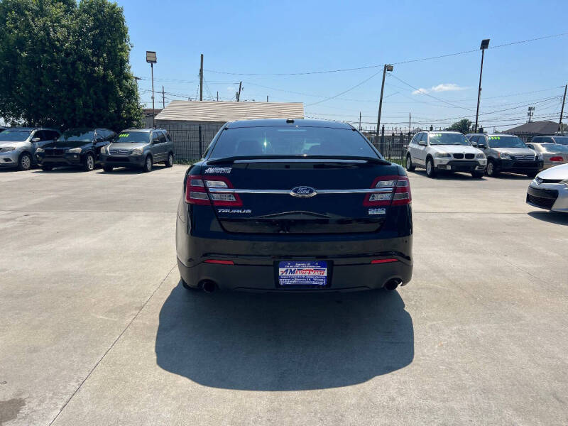 2016 Ford Taurus SHO