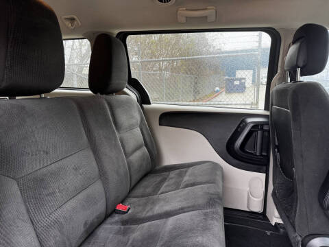 2017 Dodge Grand Caravan SE