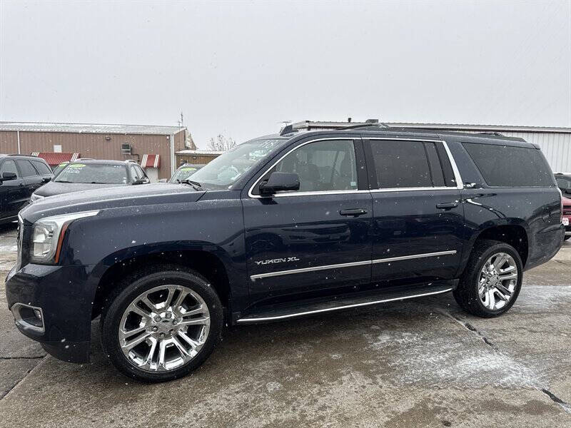 2017 GMC Yukon XL SLT