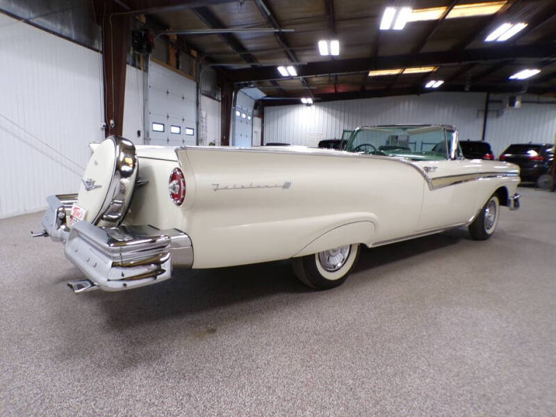 1957 Ford Fairlane 500